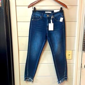 NWT KanCan Midrise Ankle Skinny Jeans Size 26.